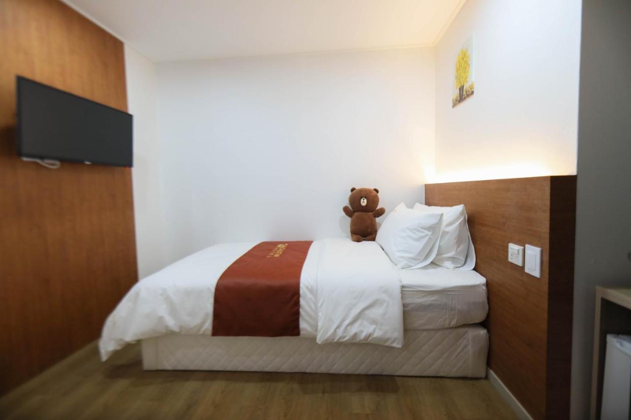 Calistar Hotel Seul Esterno foto